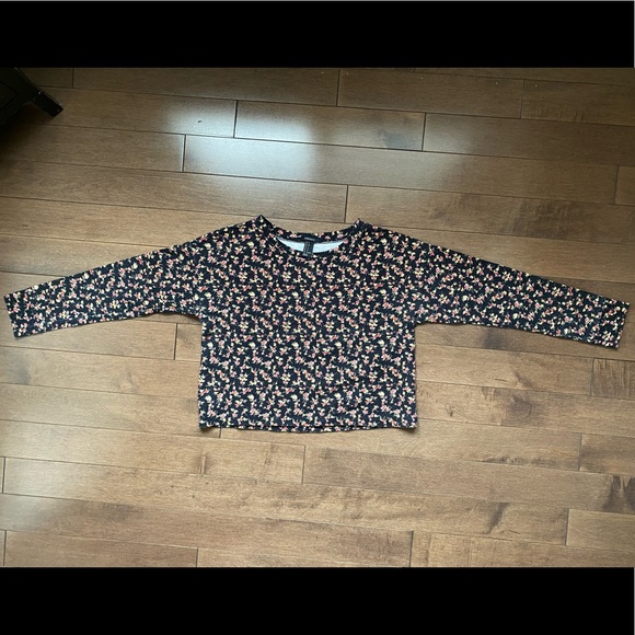 Forever 21 Floral Long-Sleeve Crop Top - Picture 2 of 4